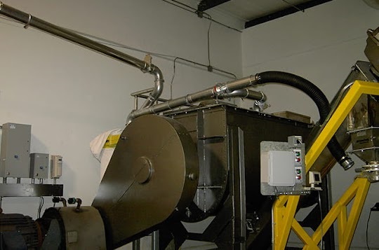 Image of a Nordfab ducting system being used for food processing
